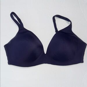 Victoria’s Secret IPEX TShirt bra lightly padded purple 36D adjustable straps